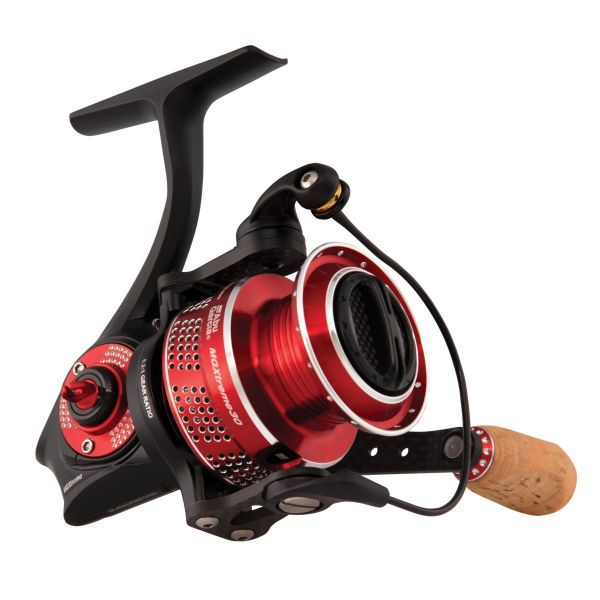 Navijak s prednou brzdou Abu Garcia Revo MGXtreme Spin 30